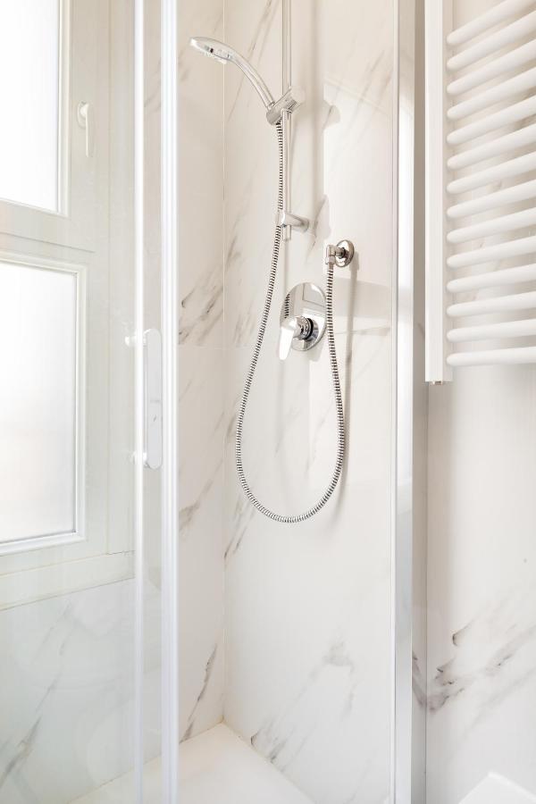 Appartement Elegant Flat In Milan, Wi-fi E Netflix! *